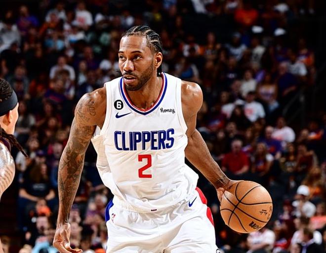 媒体人：玉昆接近签约前浙江队主帅乔迪，还相中一名巴西前腰（据媒体人透露，玉昆接近签下前浙江主帅乔迪，并锁定一名巴西前腰）