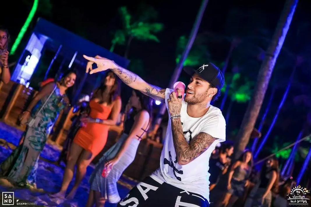 足球国足战术演练曝光，全队默契提升（国足战术训练曝光，全队配合度显著提升）