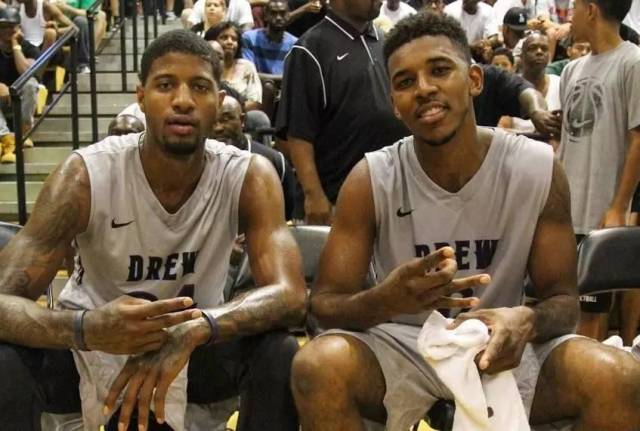 U17世界杯：意大利1-0布基纳法索晋级四强，坎帕涅洛制胜（U17世界杯：意大利1-0击退布基纳法索挺进四强，坎帕涅洛打入制胜球）