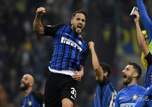 张外龙手写信感谢重庆球迷：恳请继续支持铜梁龙，期待再相见（张外龙手写信致谢重庆球迷：恳请继续力挺铜梁龙，期待再相逢）