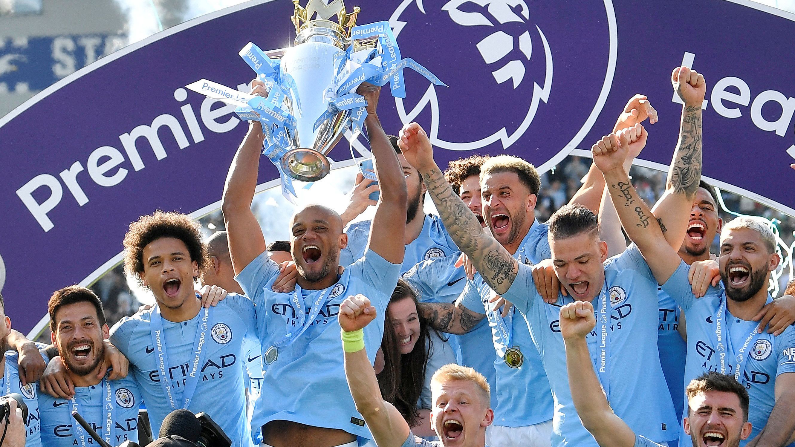 德利赫特：我没有更偏爱的体系，再度为荷兰队首发就像是复出（德利赫特：不偏好单一体系，重返荷兰队首发仿佛复出）