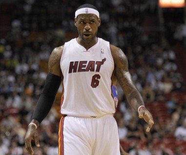 日本队击败德国队，张本美和横扫考夫蔓，香港队击败日本队（日本队击退德国队，张本美和零封考夫蔓，香港队力克日本队）