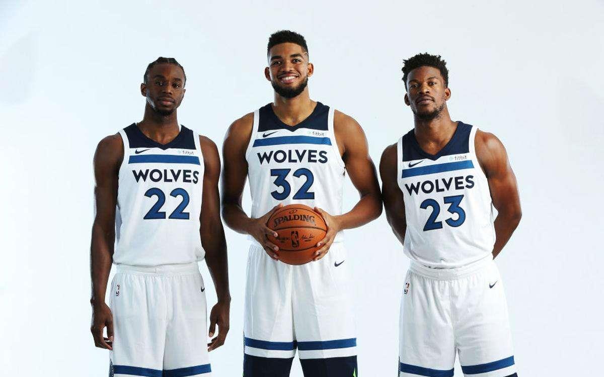 亚冠精英赛半场：伊巴涅斯破门，吉达国民1-0巴格达警察（亚冠精英赛半场战报：伊巴涅斯建功，吉达国民暂1-0领先巴格达警察）