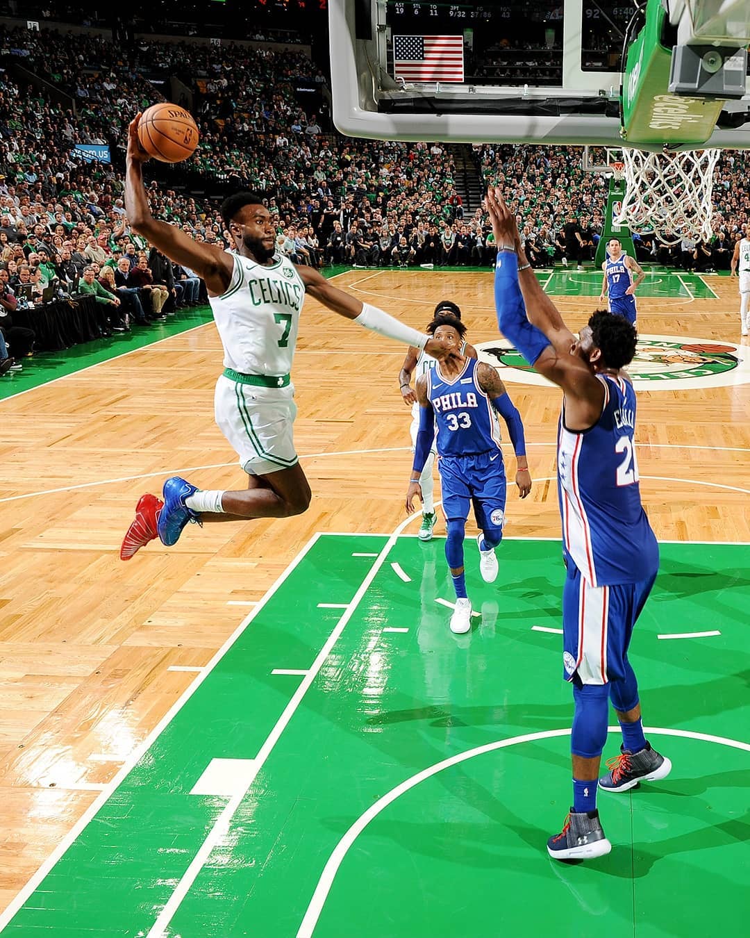 数据漂亮，但表现遭质疑（数据亮眼，表现仍存疑）