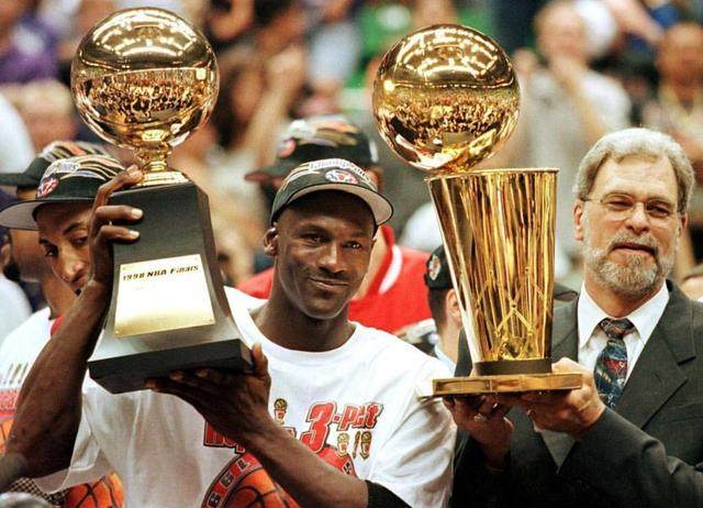 高质量回答！王楚钦赛后的这段采访，建议所有人都学学（王楚钦赛后采访堪称教科书级，建议人人学习）