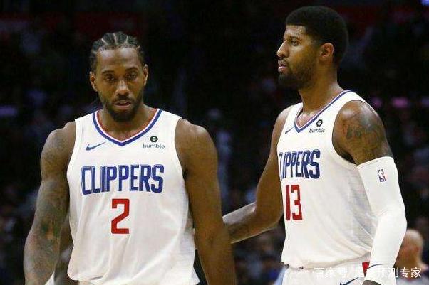 跟队记者：尤文仍在重点关注迈尼昂，球员的续约谈判陷入停滞（跟队记者：尤文持续关注迈尼昂，球员续约谈判已停摆）