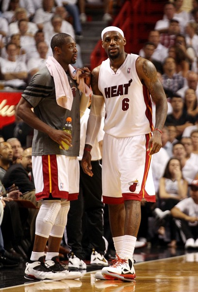 世体：亚马尔与詹姆斯非常相似，他们都常被与“GOAT”作比较（世界体育报：亚马尔与詹姆斯颇为相像，两人常被卷入“GOAT”之争）